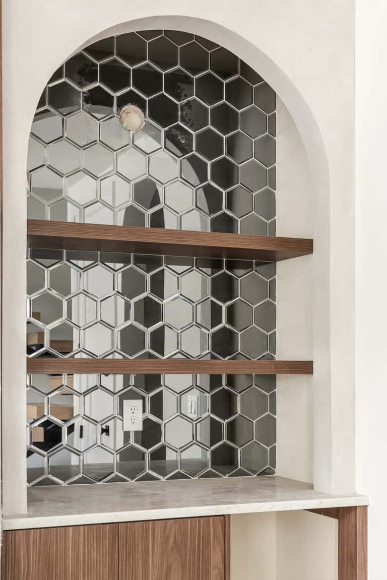 8542 Interlake Ave N wet bar with mirrored tile and floating shelves, new construction by Seattle Modern Buildings near Green Lake, Seattle